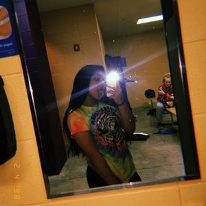 Meet your Posher, Xochitl